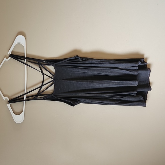 AE strapy tank - Picture 4 of 4